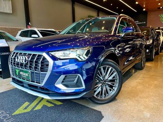 AUDI Q3 2.0 40 TFSI GASOLINA PERFORMANCE QUATTRO TIPTRONIC AUDI Q3 2.0 40 TFSI GASOLINA PERFORMANCE QUATTRO TIPTRONIC